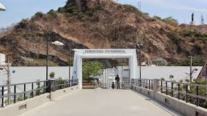 cementerio entrada