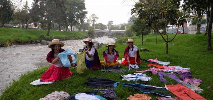 LAVANDERAS DEL TOMEBAMBA