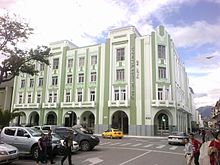 Edificio_de_la_Prefectura_de_Loja.jpg
